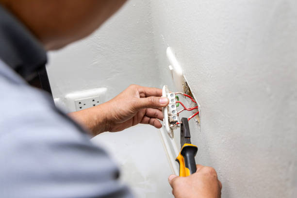 Best Licensed Electrician  in Bridgeport, CT